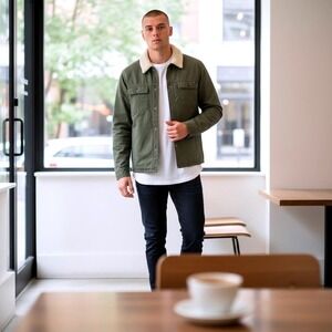 RVCA Mens Green Range Jacket Shacket Sherpa Collar Buttons Lined Size Medium NWT